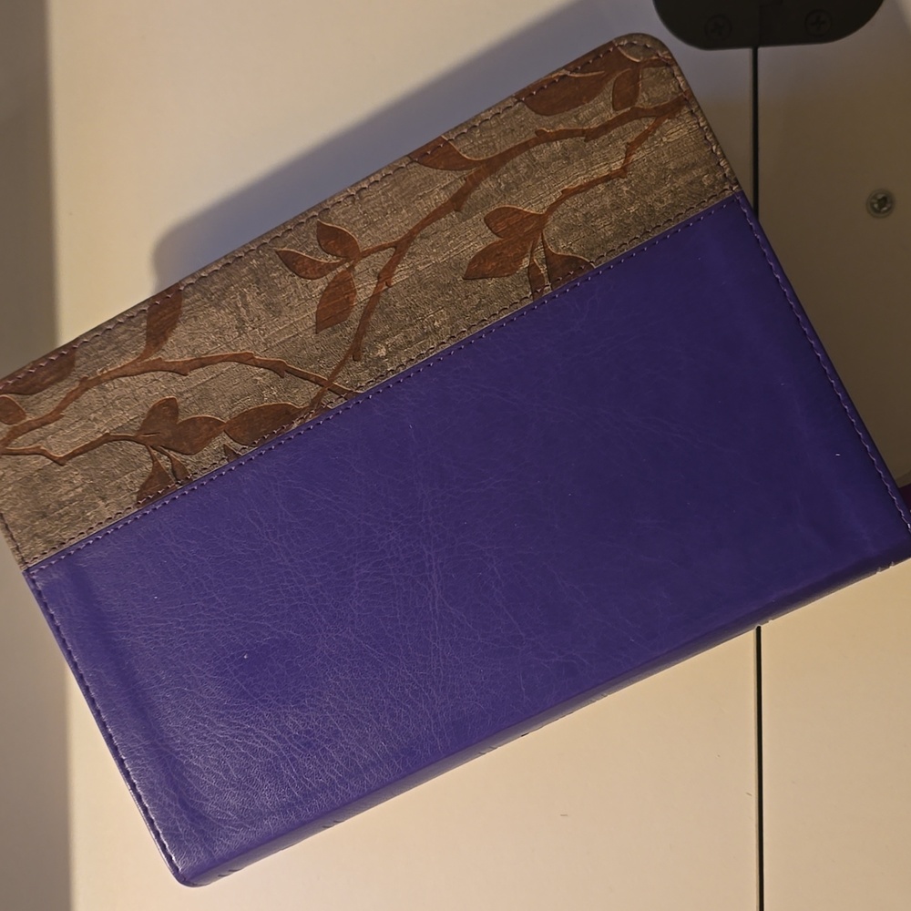Holman Study Bible NKJV Personal Size Purple LeatherTouch 2014